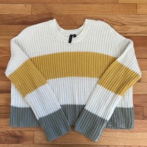 Moon&Madison Cropped Sweater